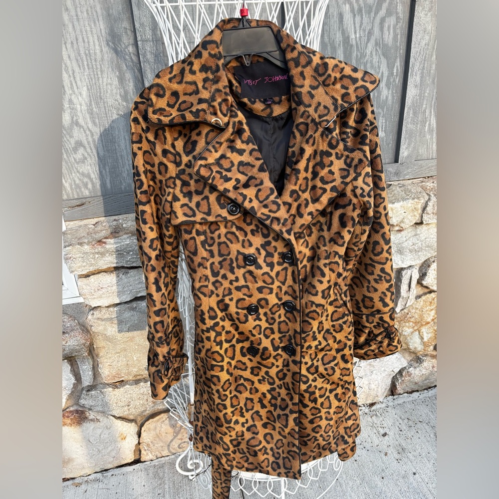 Betsey Johnson Leopard Print Double-Breasted faux fur Coat S